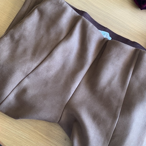 LOFT Faux Suede Leggings Medium Petite - Picture 2 of 5